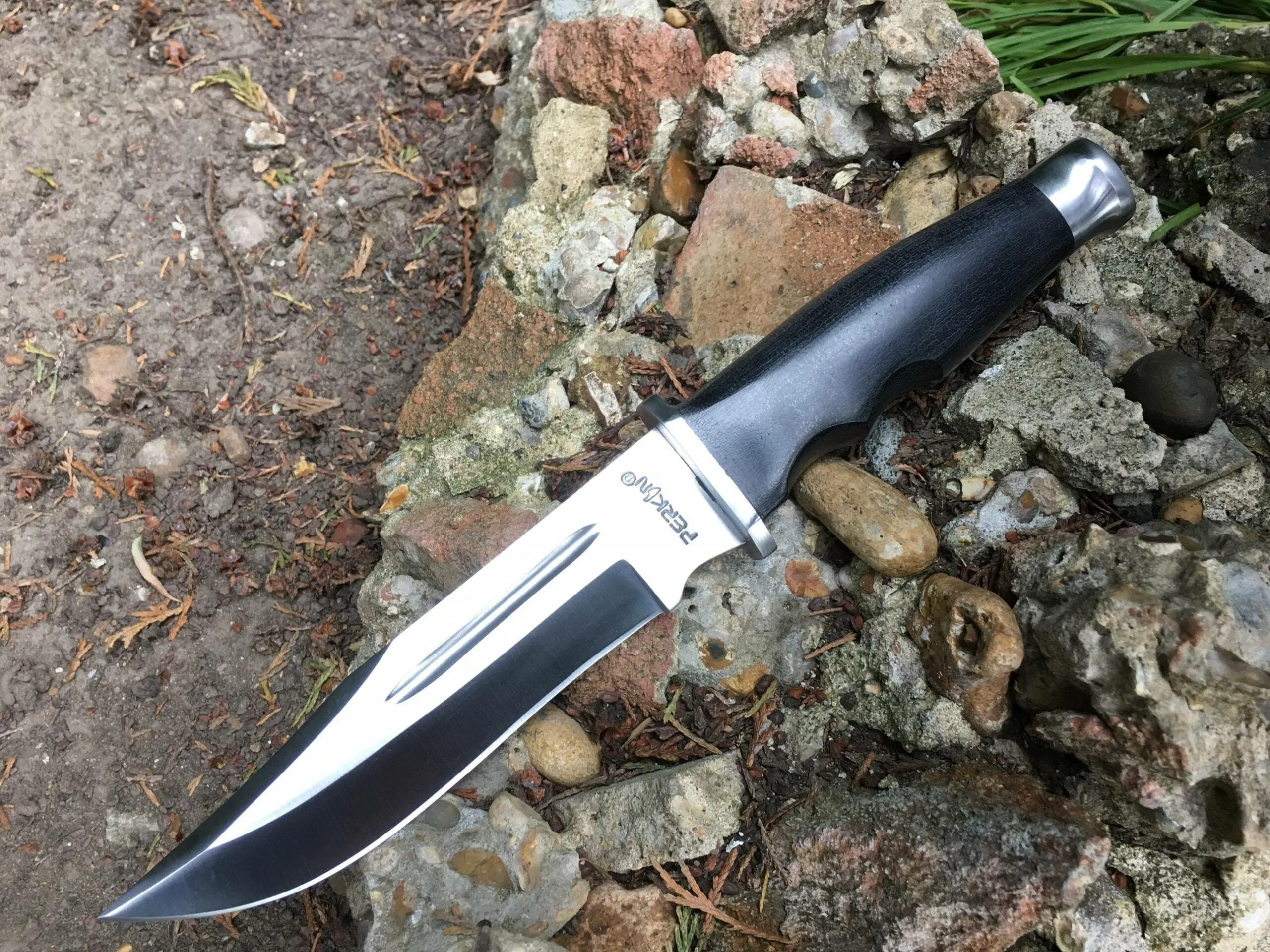 Fixed blade Survival knife with Micarta Handle